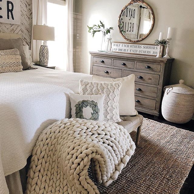 Farmhouse-style Bedroom Mirrors