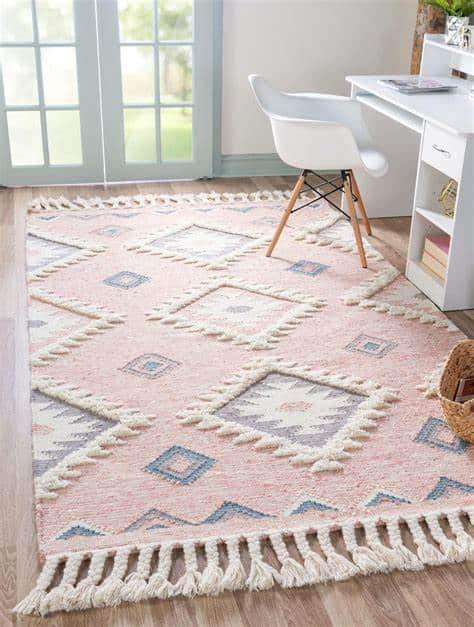 Rugs for Textures with a Global Touch 