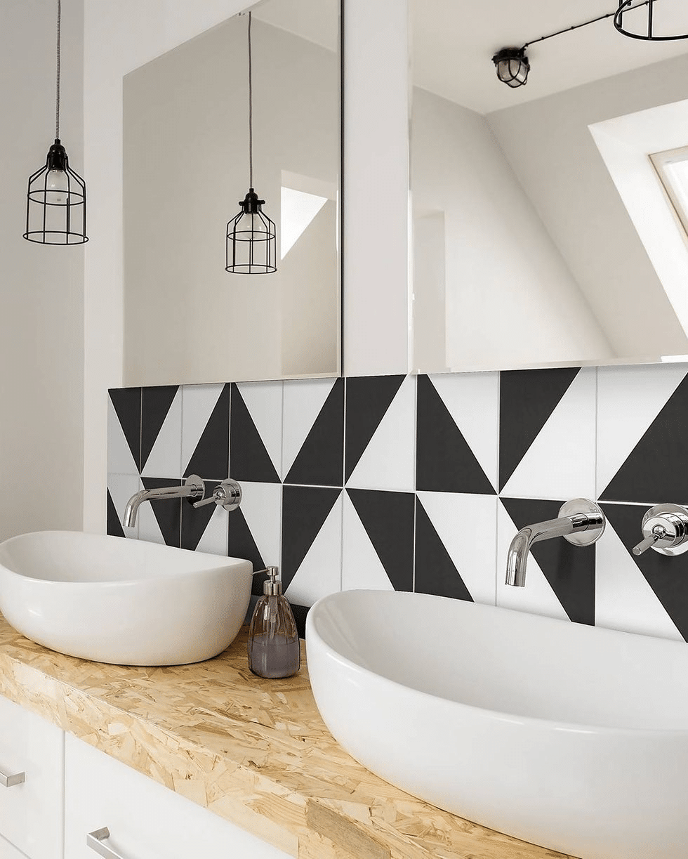 monochrome tiling