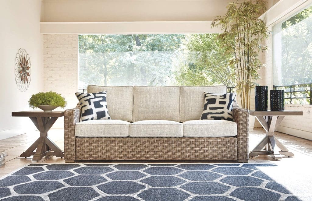 Outdoor Wicker Patio Sofa