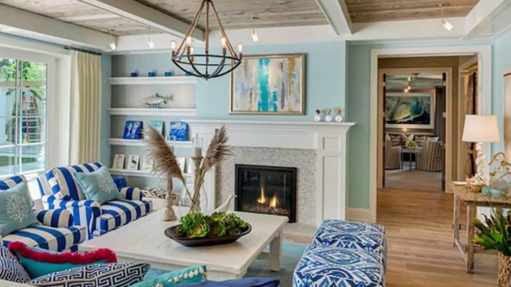 coastal little luxury living room 