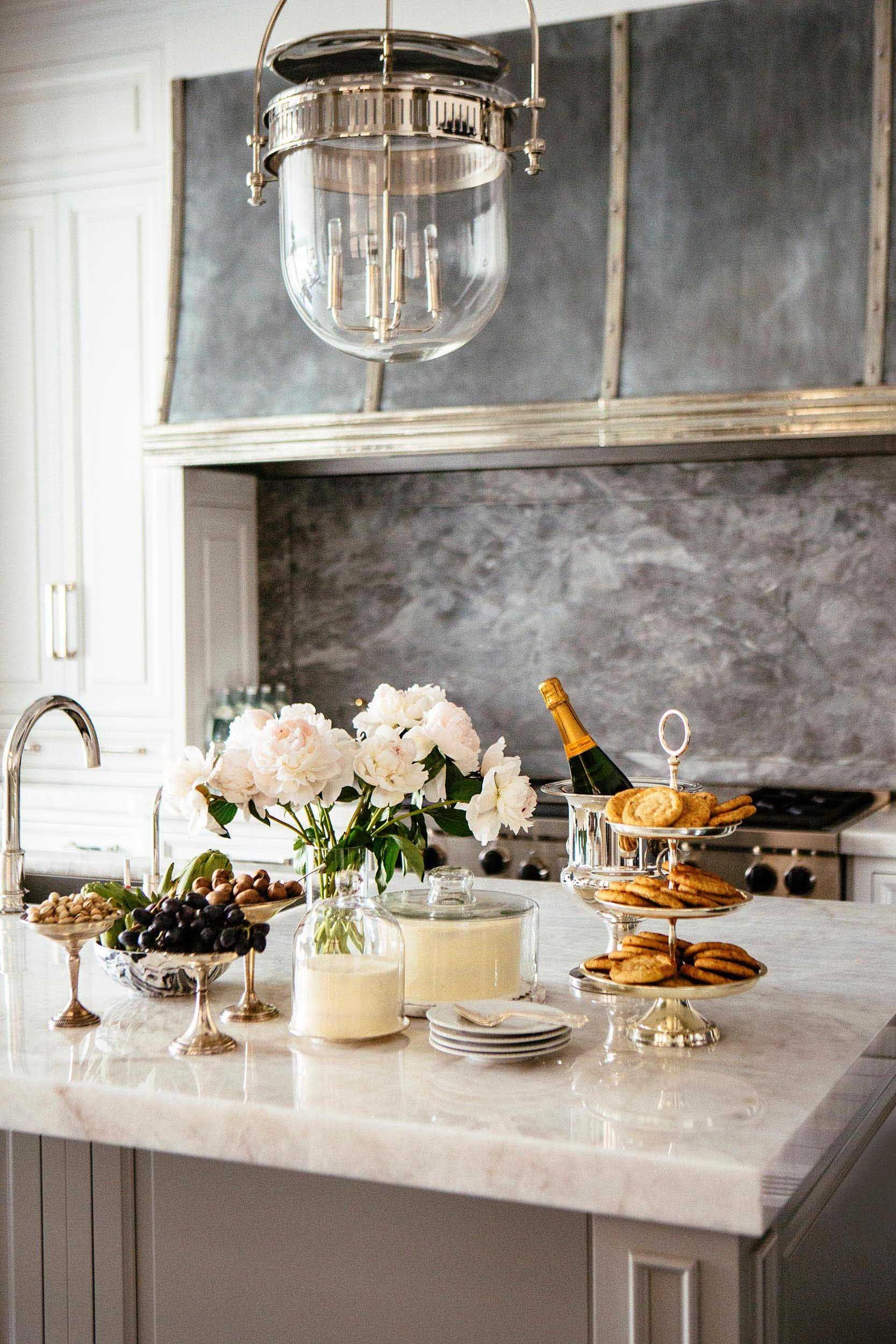 Marble Backsplash in Parisian Kitchens