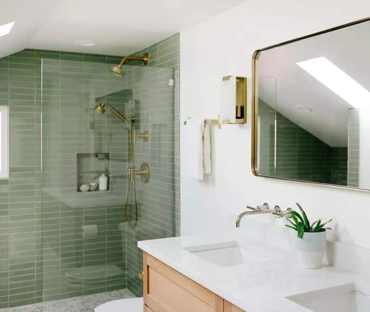 Green Embellishing Scandinavian bathroom