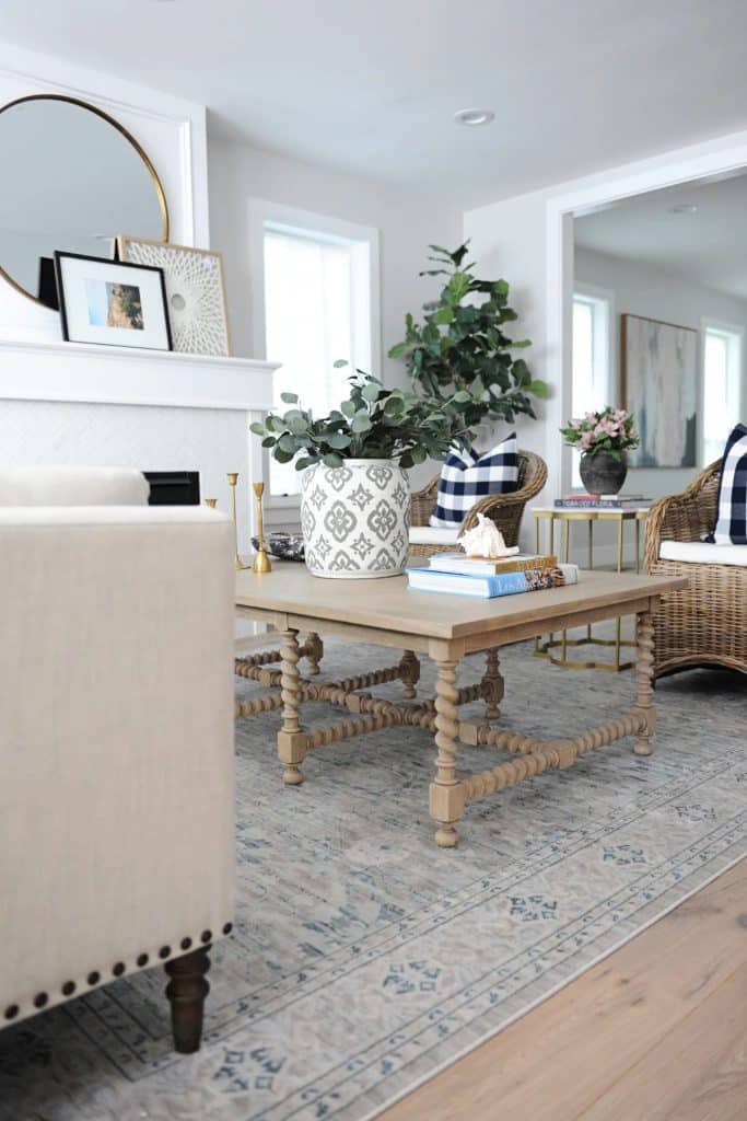 Modern Coastal Chic interior looks