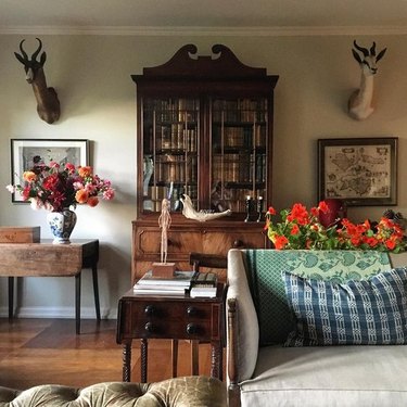 english country living room 