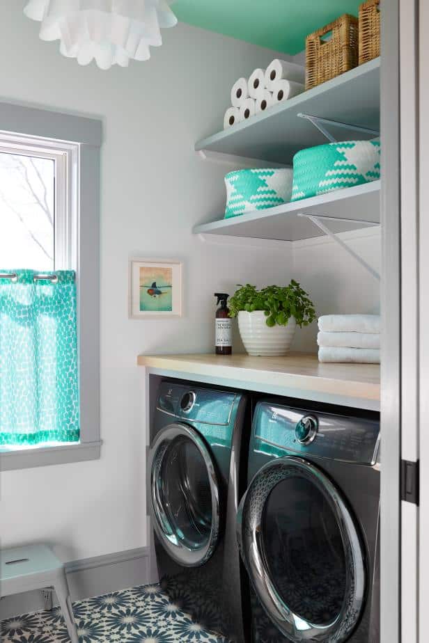 laundry room plan Storage