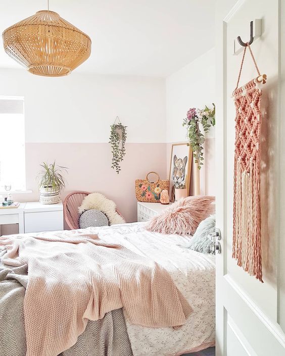 pink bedroom