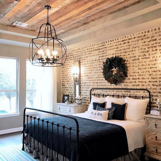 An Iron Bed farmhouse decor ideas