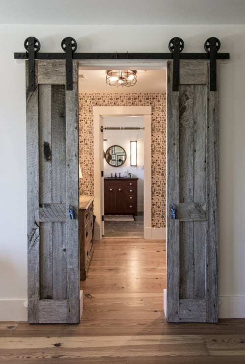 Sliding Barn Door farmhouse decor ideas