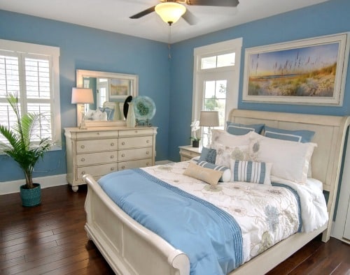 Coastal Blue & White Are the Best Bedroom Colors