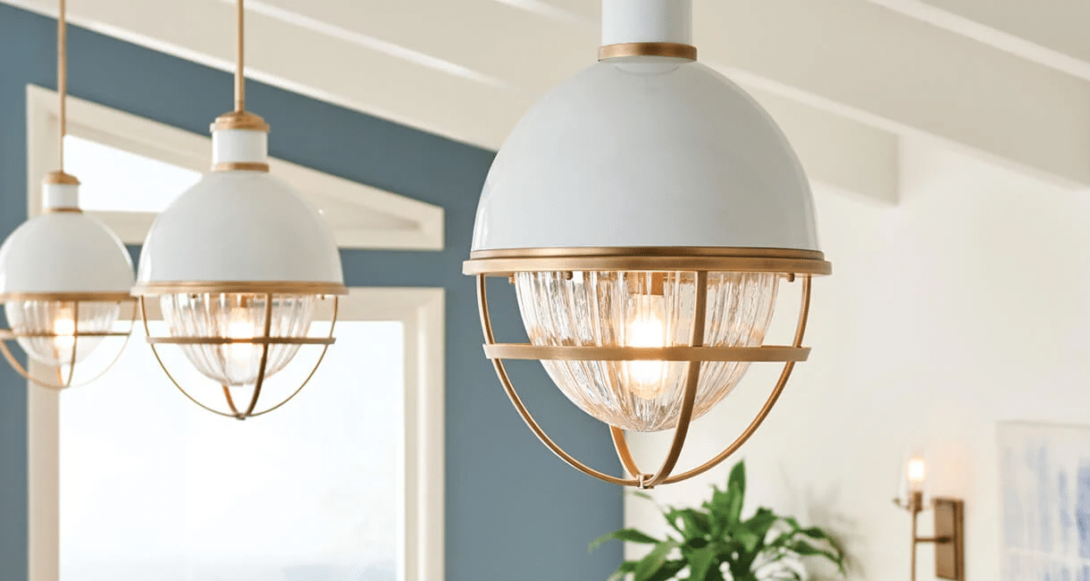 What are the Current Trends in Coastal Chandelier Designs