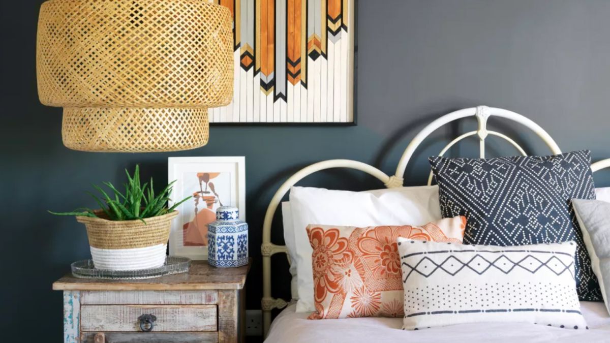 How to Choose the Perfect Boho Nightstand for My Room