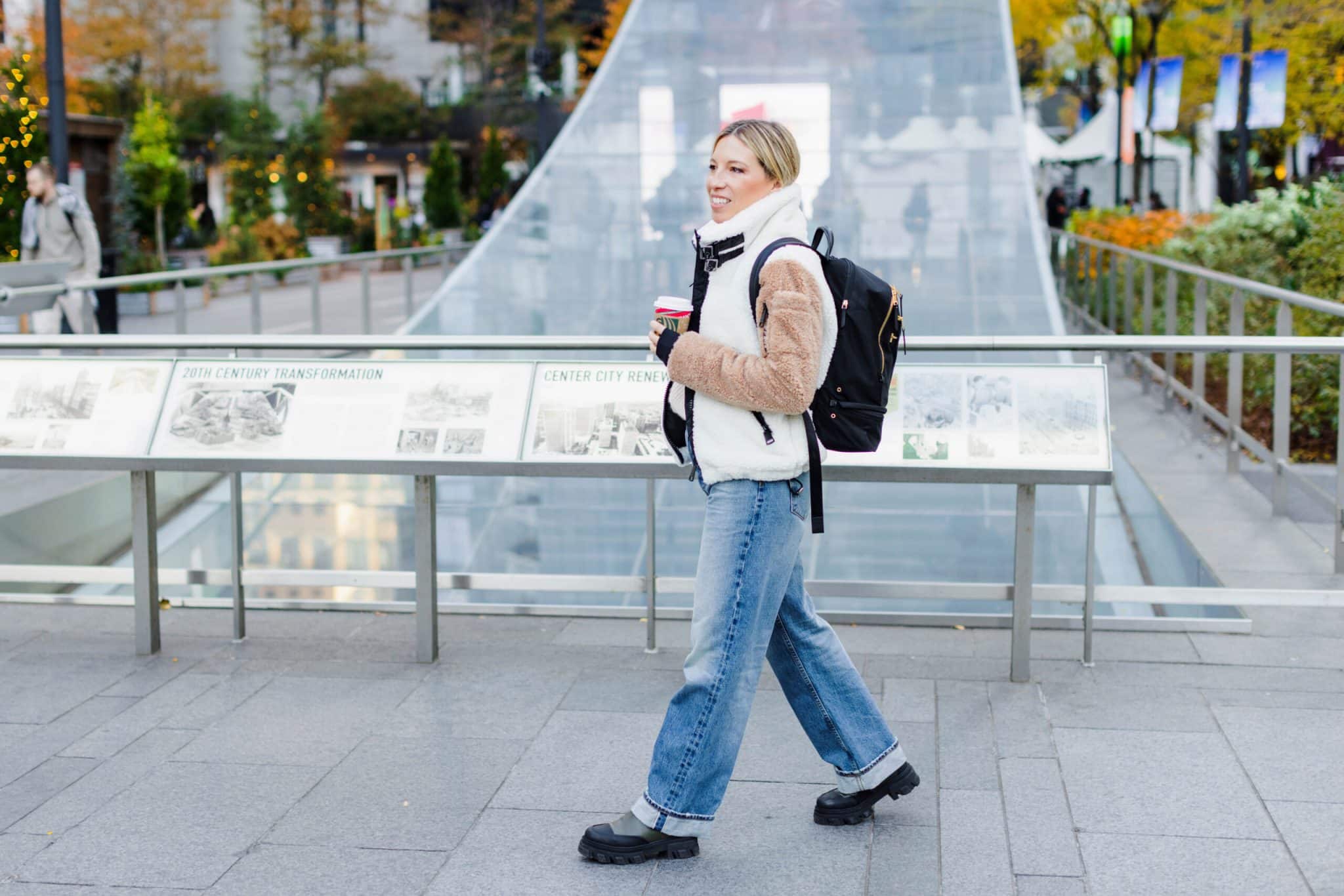 How to Style Baggy Jeans This Winter