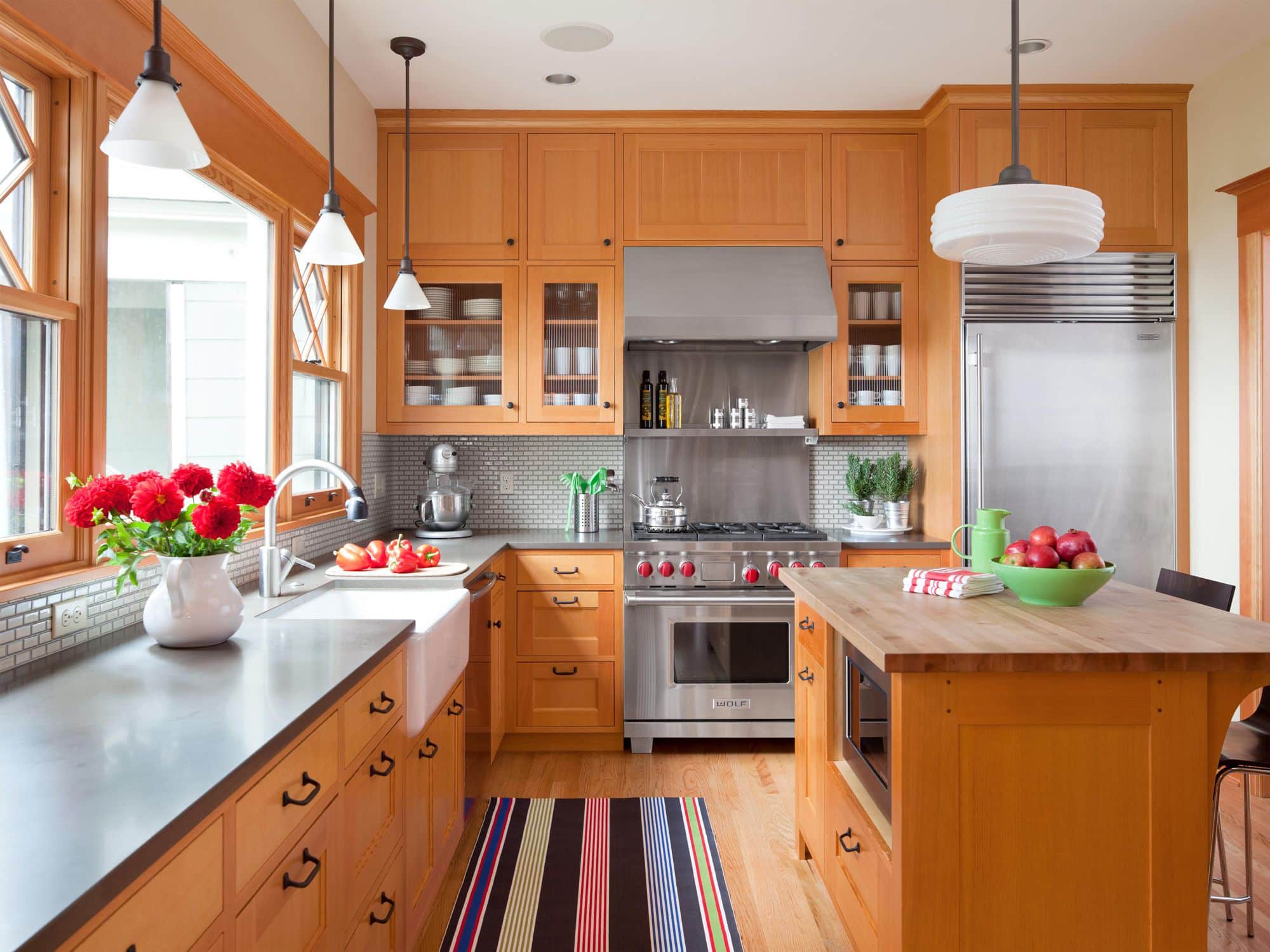 How Can I Make My Kitchen Cabinets Look Better?