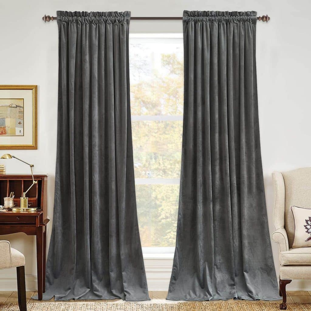 Velvet Curtains: Luxurious Opulence