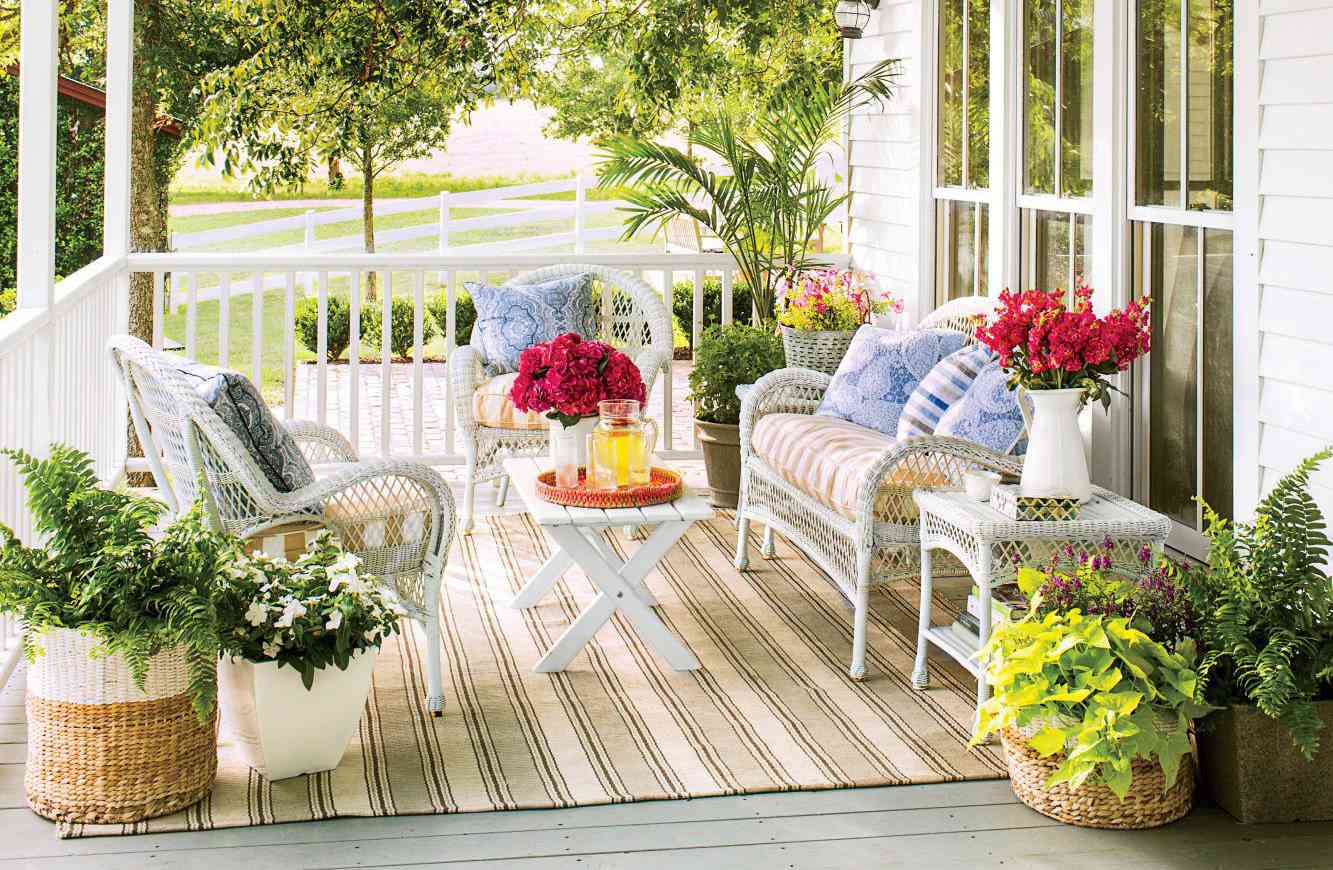 7 Ideas for Spring Outdoor Décor