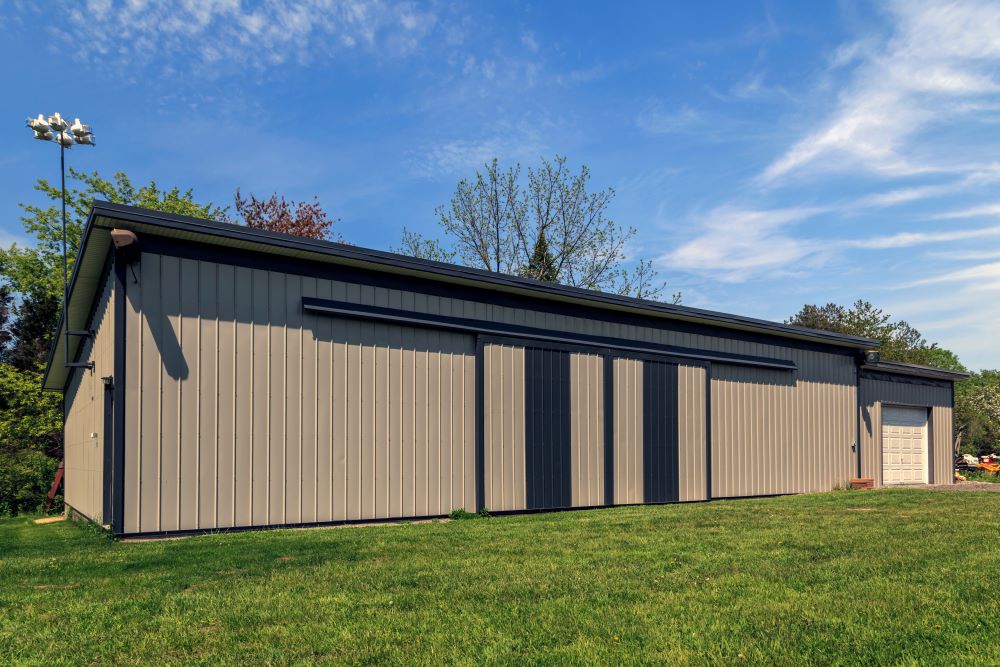 9 Benefits Of Choosing A Metal Barn For Your Property