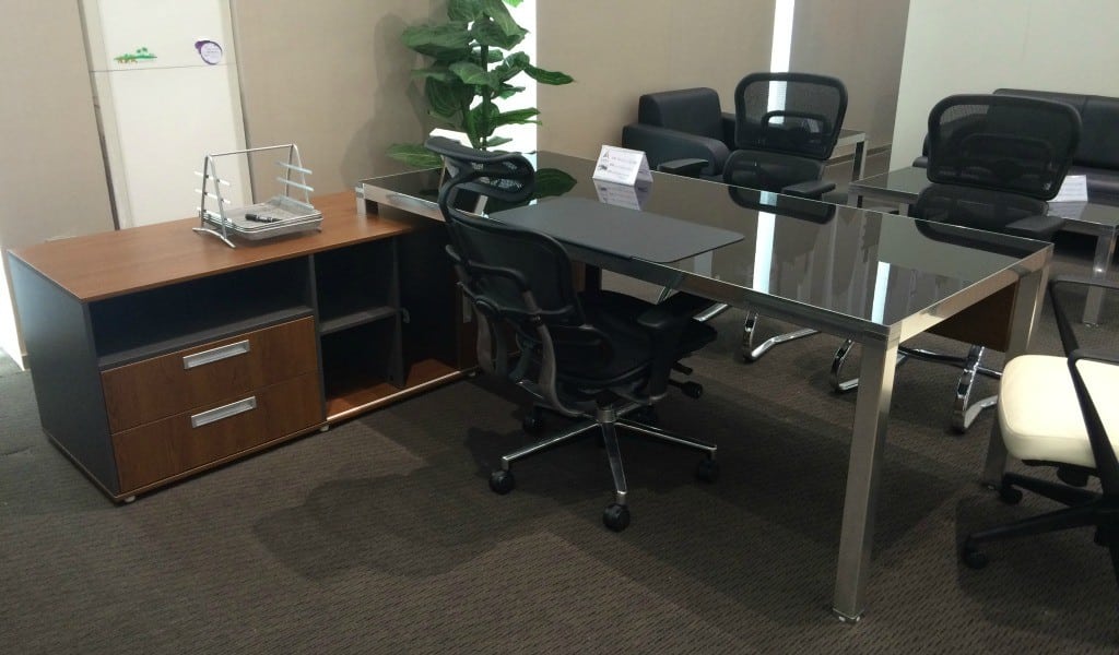 Materials Used in Office Tables