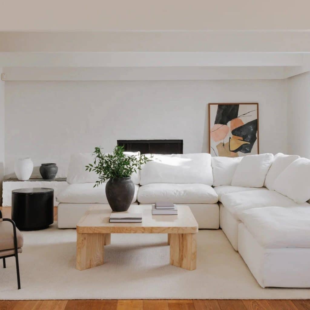 Top 10 Sofa Configurations to Elevate Your Small Apartment Living Room