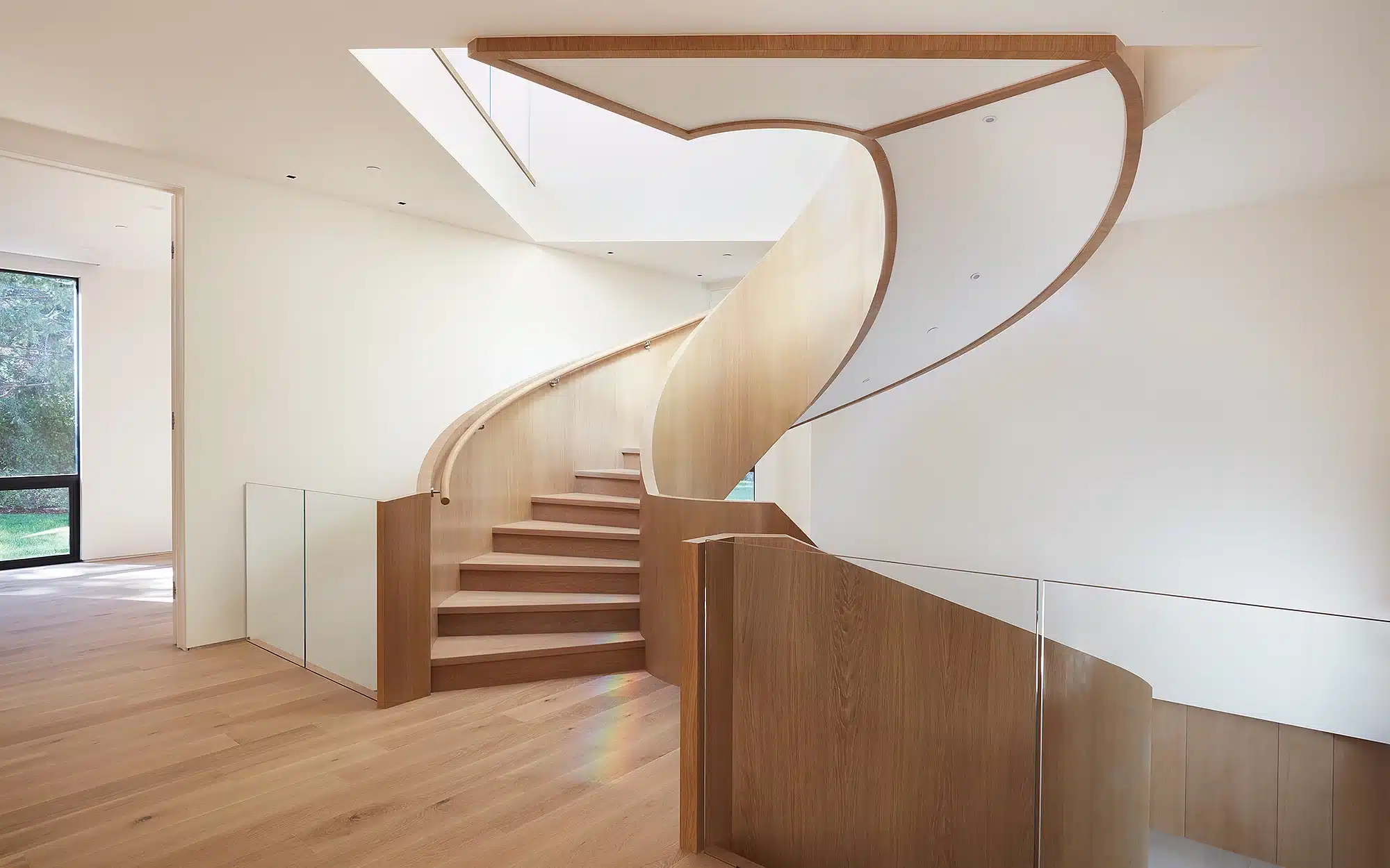 Best Staircase Design - Ideal For Big Houses in London